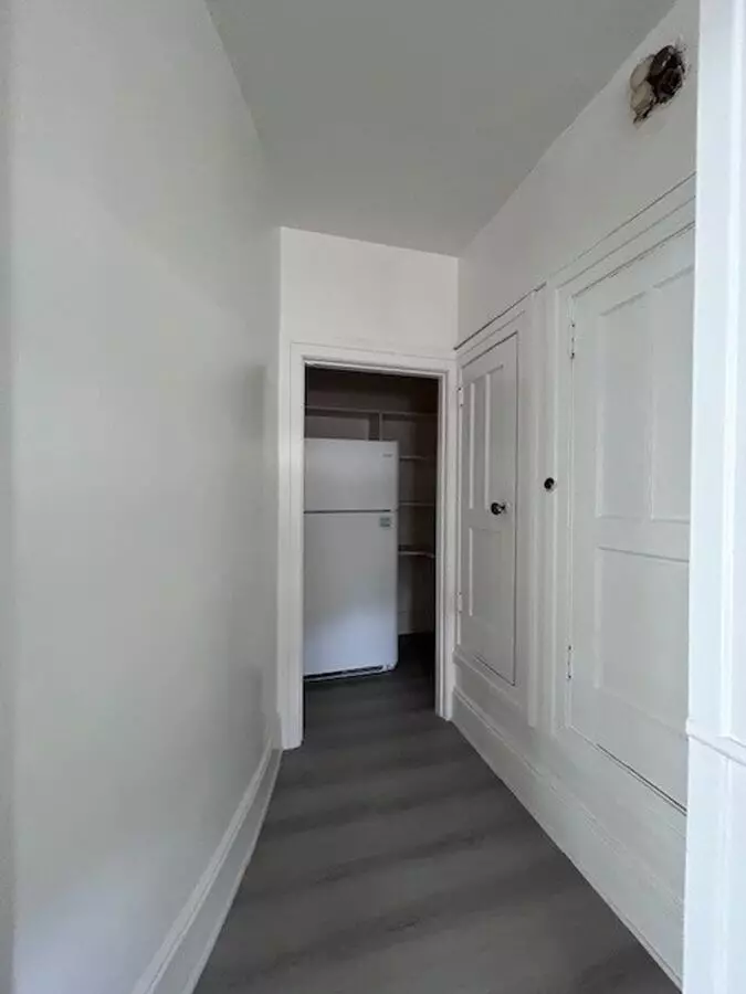 Spacious, One Bedroom, One Bath Unit. 2437 Shattuck Ave Apt 26 photo 4