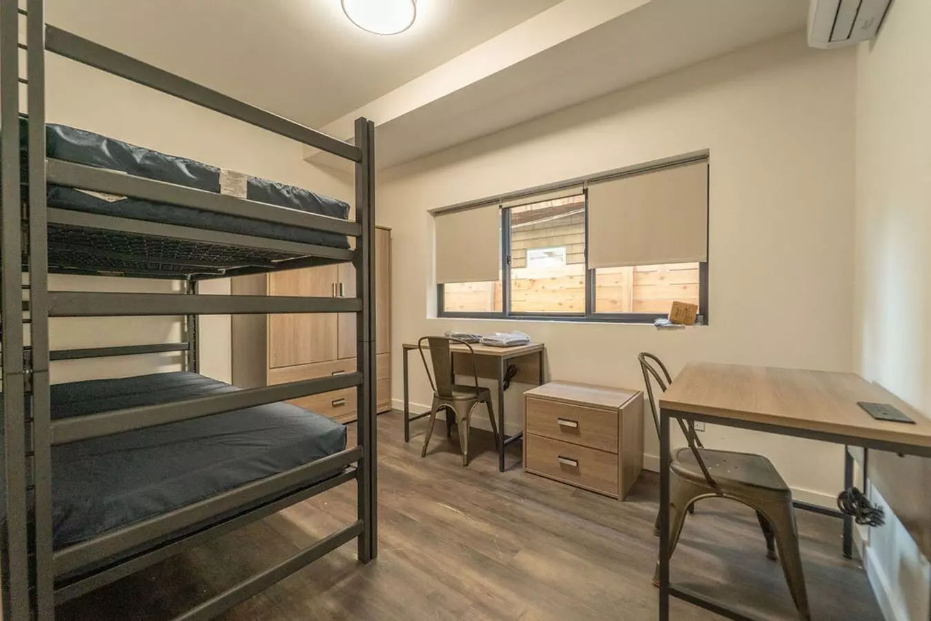 Entirely New Building, New Appliances - Fully Furnished photo 4