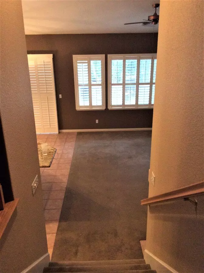 108 E Country Club Dr photo 4
