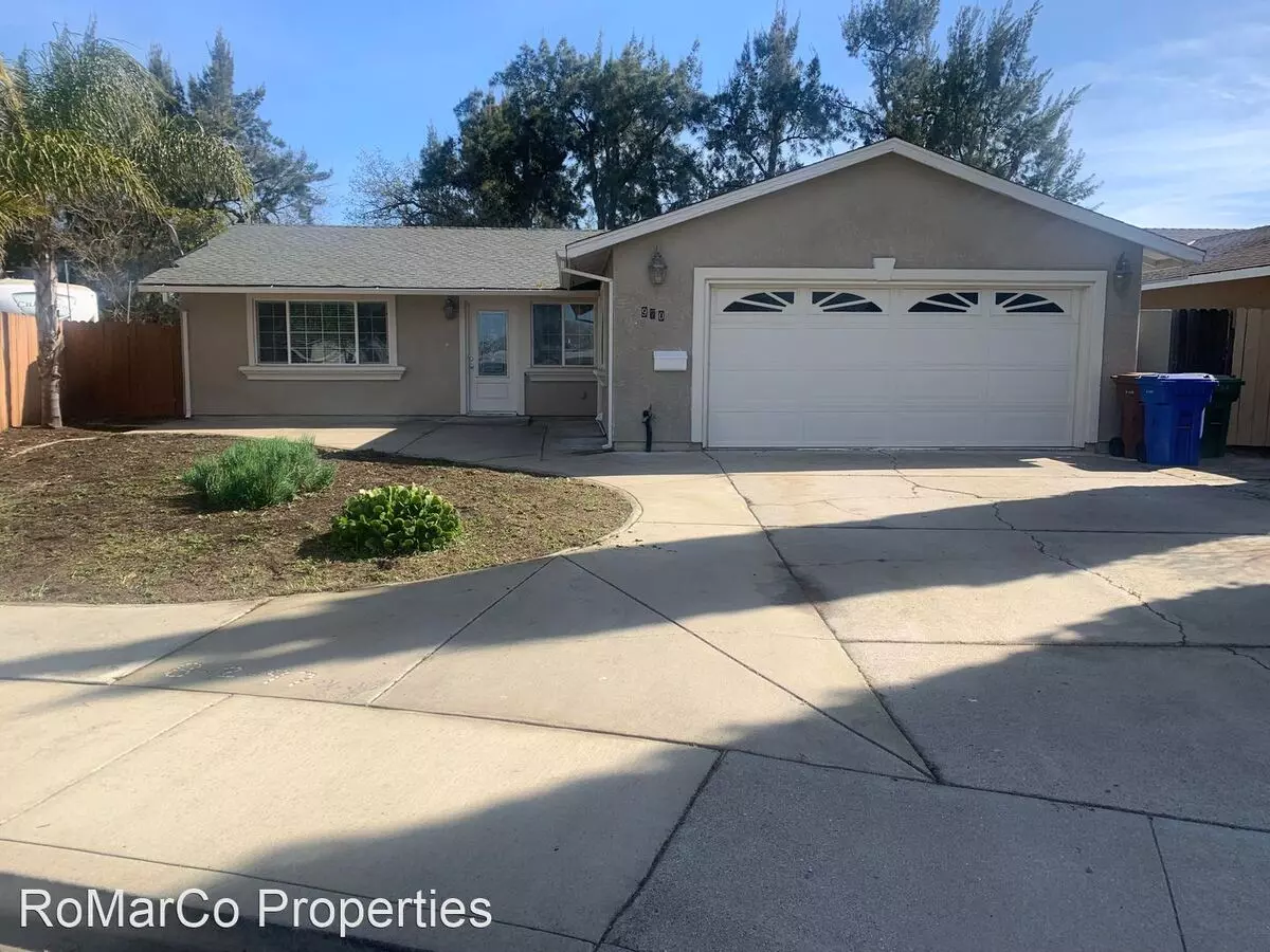 970 N. Estates Dr. photo 2