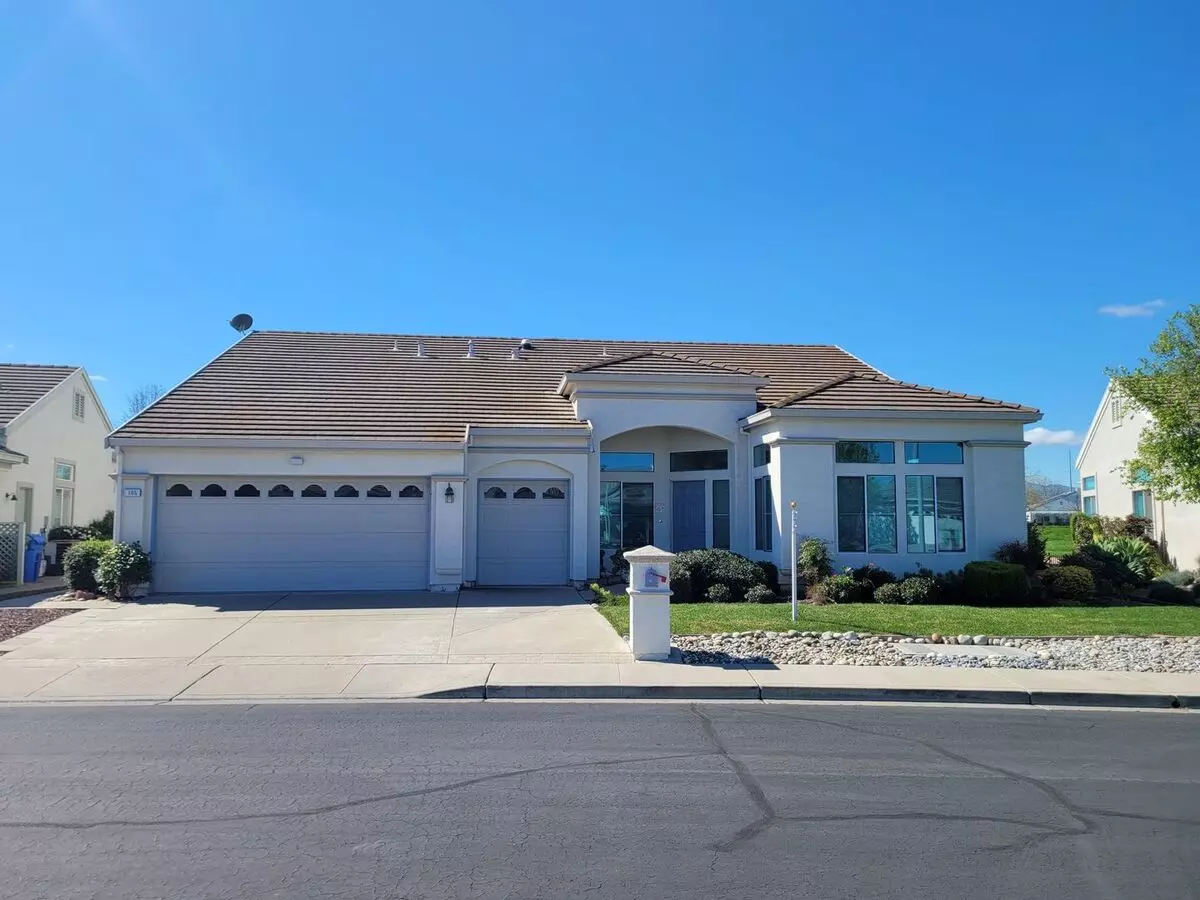 Stunning 2-bed, 2.5-bath Entertainer's Gem In Gated Summerset I photo 2