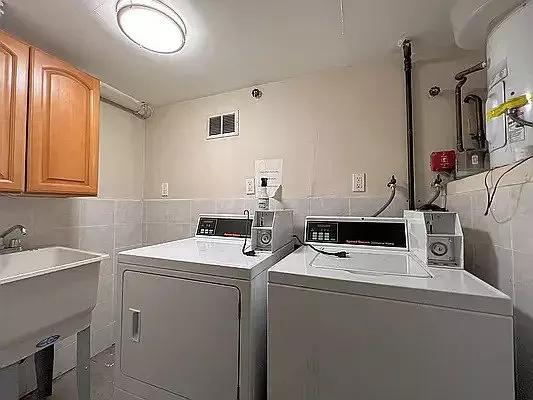 176 Quincy Street photo 4