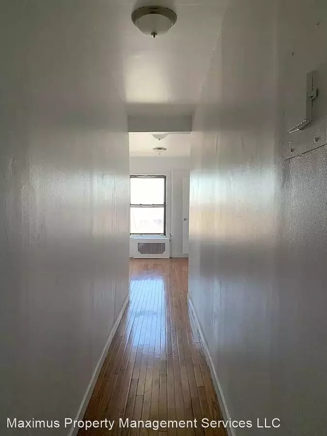 215 33rd Street photo 5