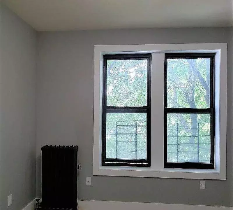 35 Clarkson Avenue photo 4