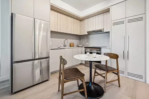 17 Hanover Place photo 3