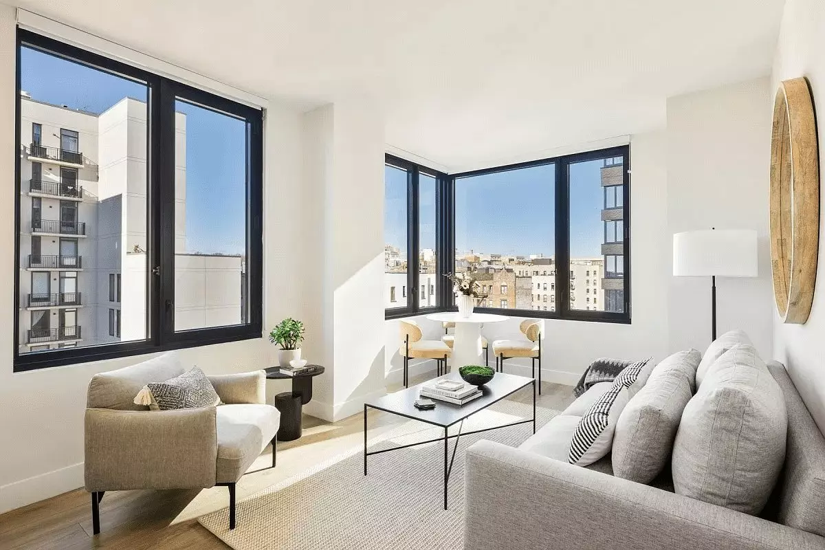 Brand New Luxury One Bedroom With Terrace Now Available In Crown Heigh photo 5