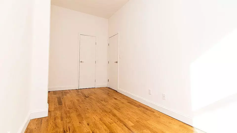 Modern 2br With Hardwood Floors &amp; Stainless Appliances photo 5