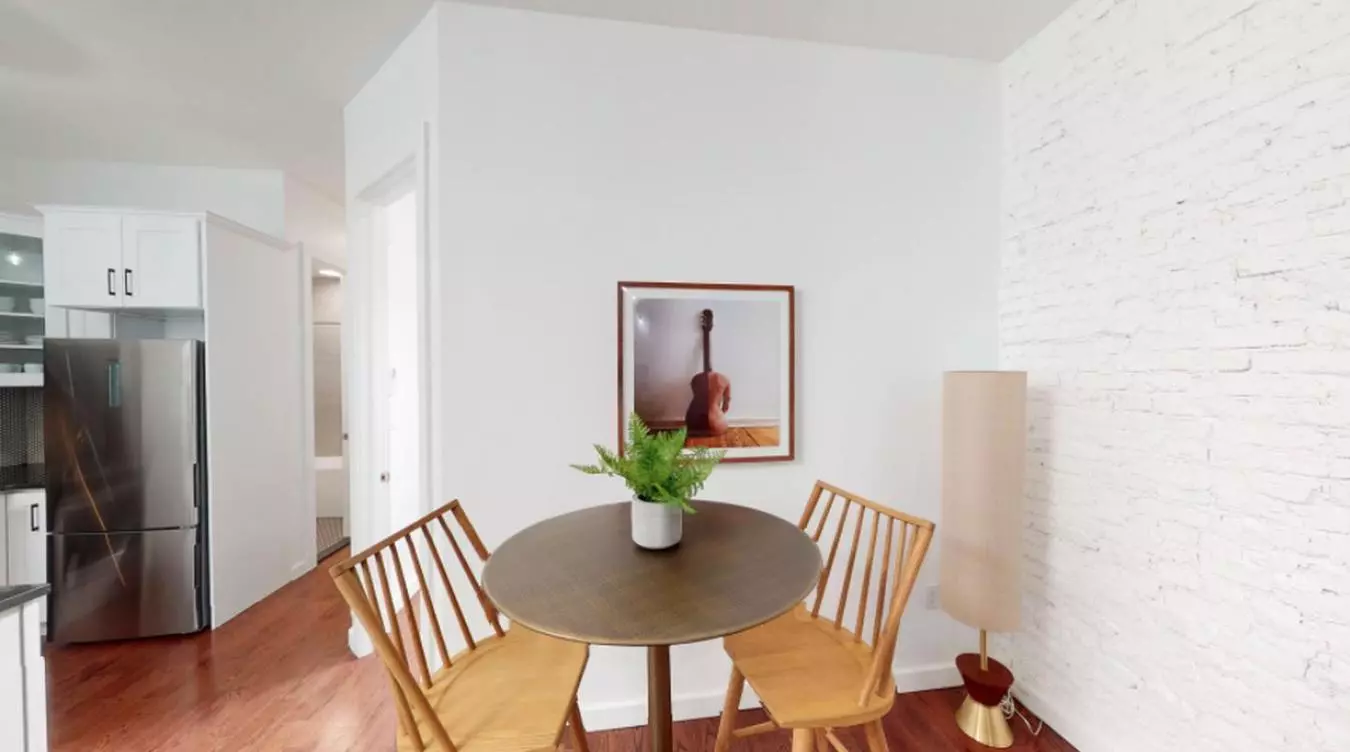 Private Bedroom in Beautiful Crown Heights Apartment Near Utica Ave Station photo 3