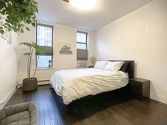 Room Available In This Beautiful Duplex 2 Bedroom photo 4