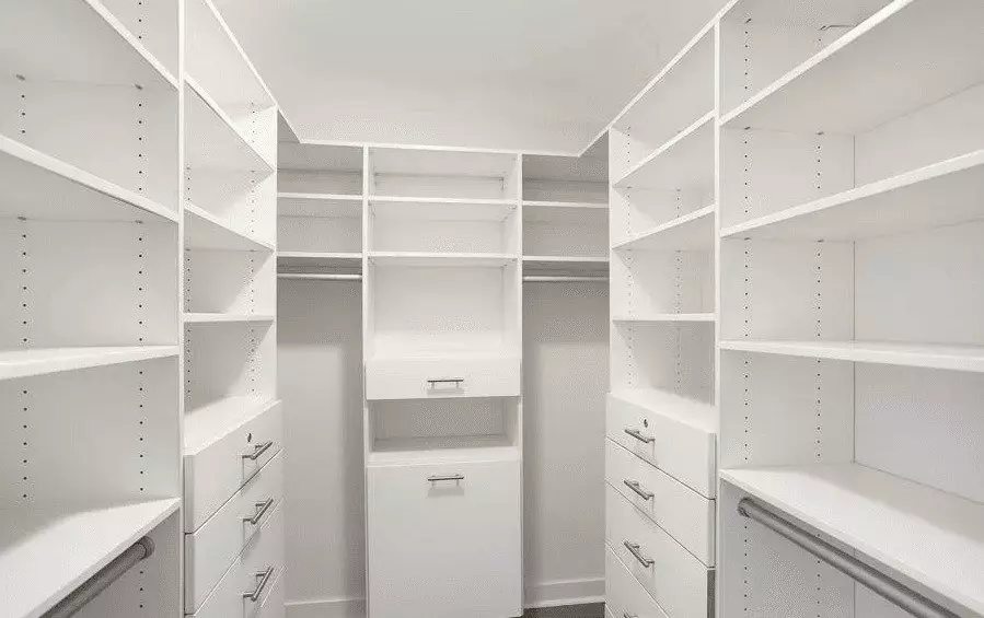 Stunning 1 Bedroom Apartment photo 3