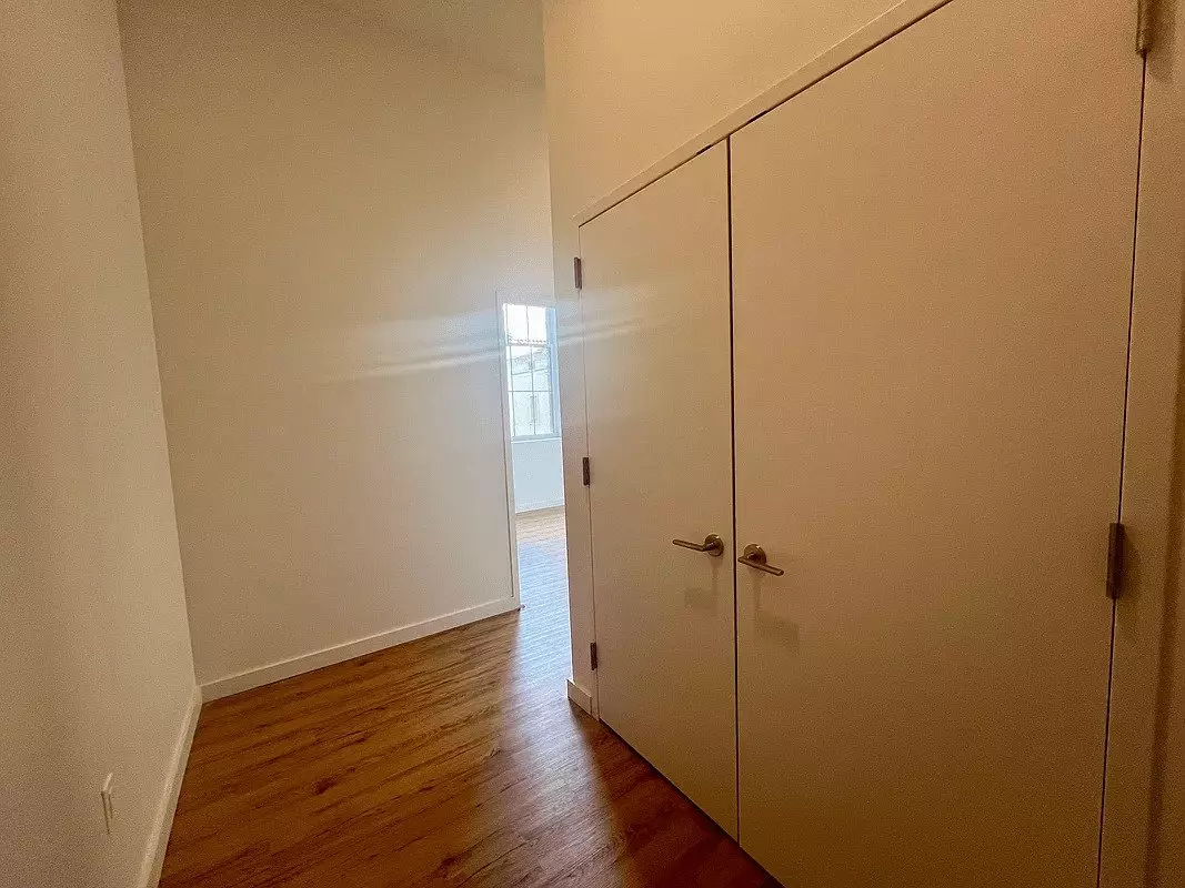 Stunning One-bedroom Apartment In The Heart Of Crown Heights photo 5