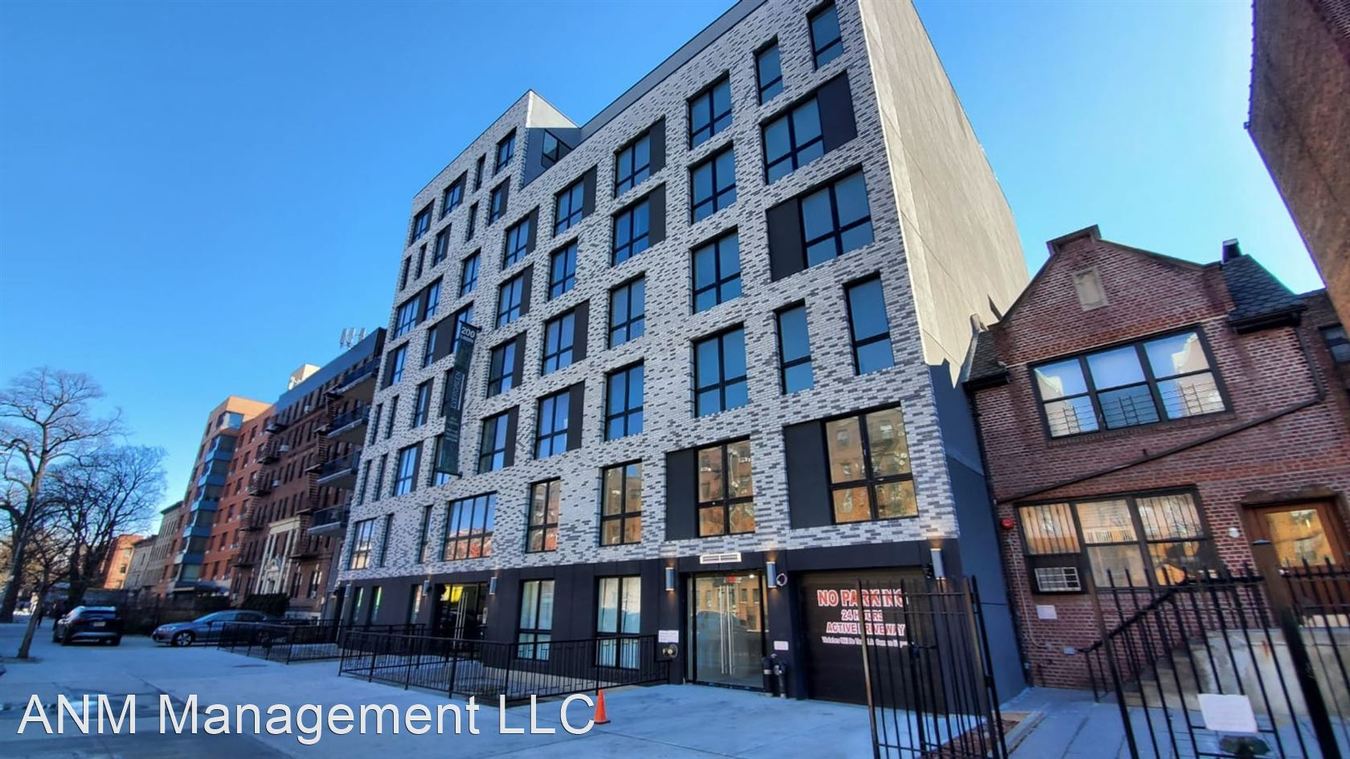 210 Linden Blvd Brooklyn, NY 11226 photo 3