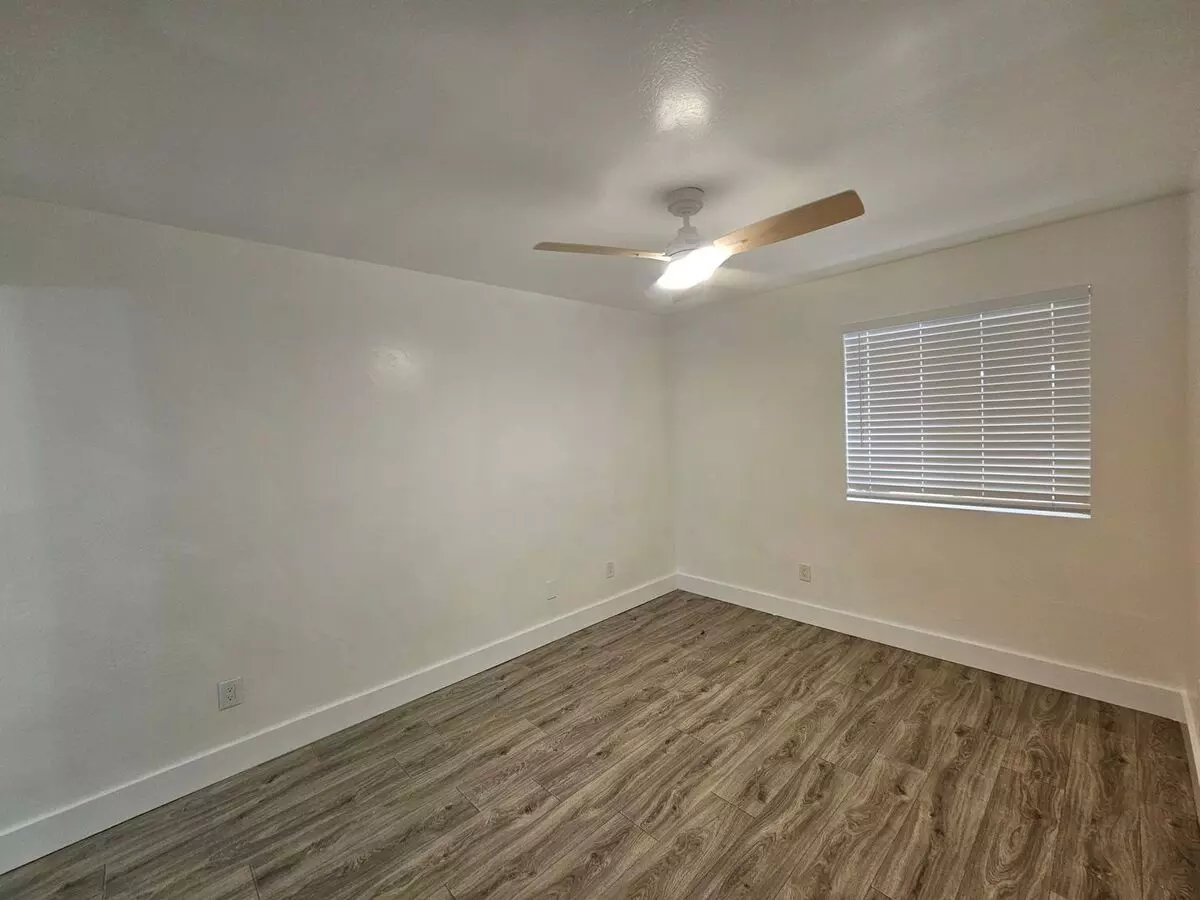 Apache Road Apartments photo 5