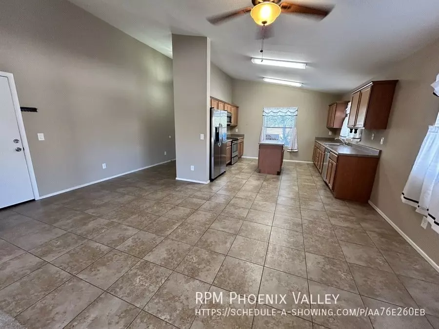 23927 W Ln photo 4