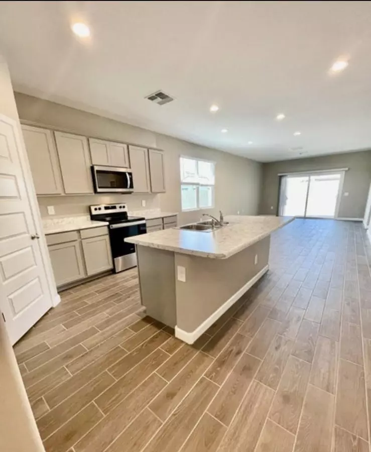 24224 W Flores Dr photo 5