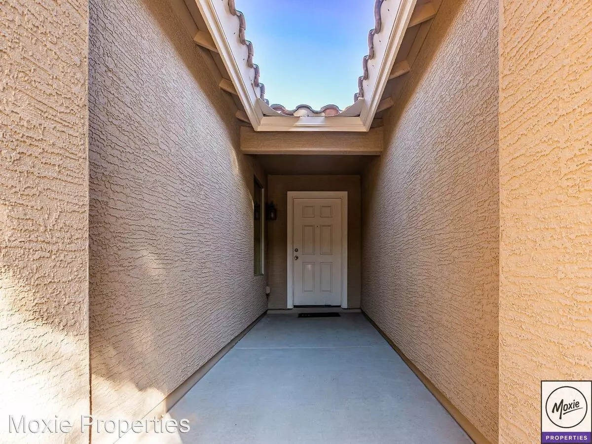 25550 W Beth Dr. photo 3