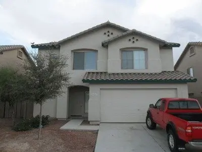 3 Beds, 1,938 Sqft