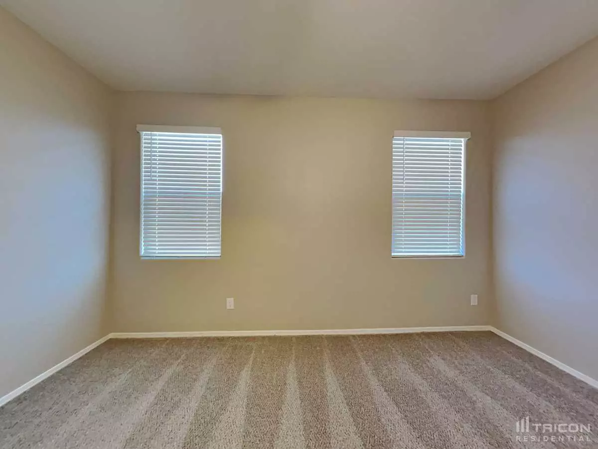 30928 West Picadilly Road, Buckeye, AZ 85396 photo 4