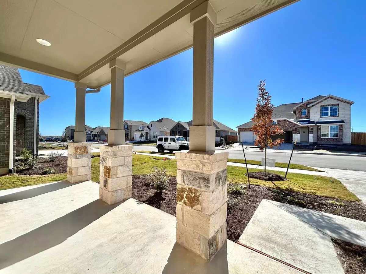 9704 Serene Bliss Ln Buda, TX 78610 photo 3