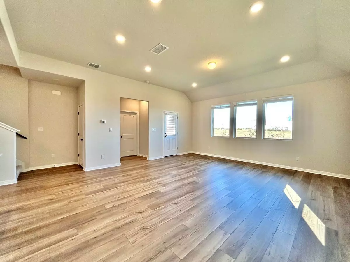 9704 Serene Bliss Ln Buda, TX 78610 photo 5