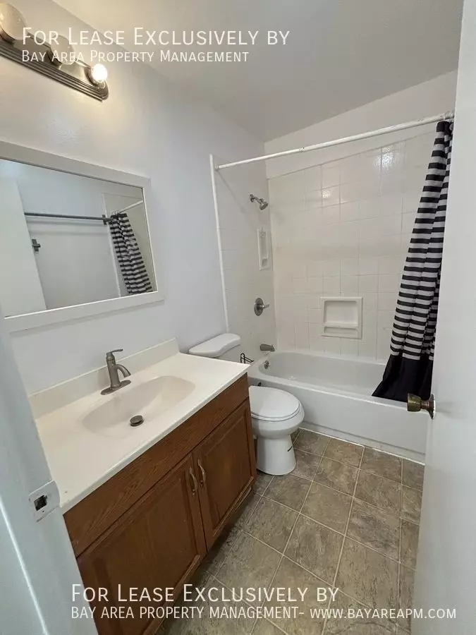 1018 Chula Vista Avenue, Burlingame, CA 94010 photo 5