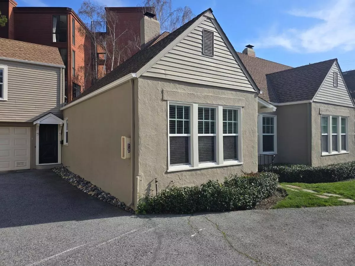 1218 Bellevue Avenue, Burlingame, CA 94010 photo 2