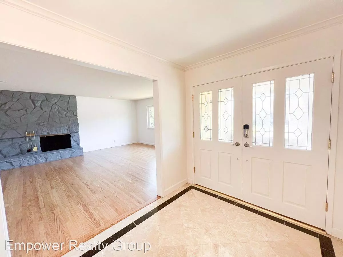 3080 Arguello Drive, Burlingame, CA 94010 photo 3