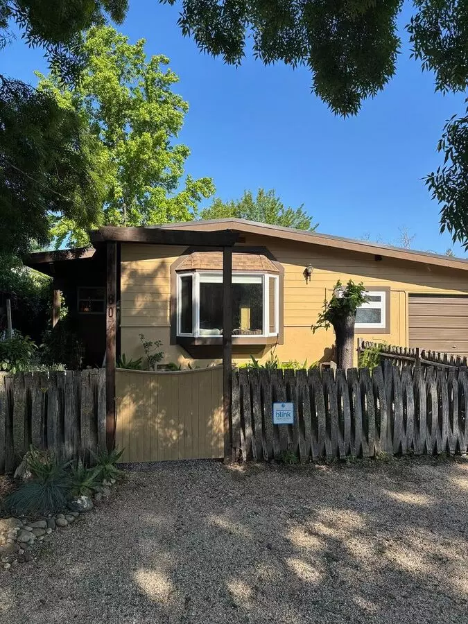 Enchanting Calistoga Cottage With Garden Oasis photo 1