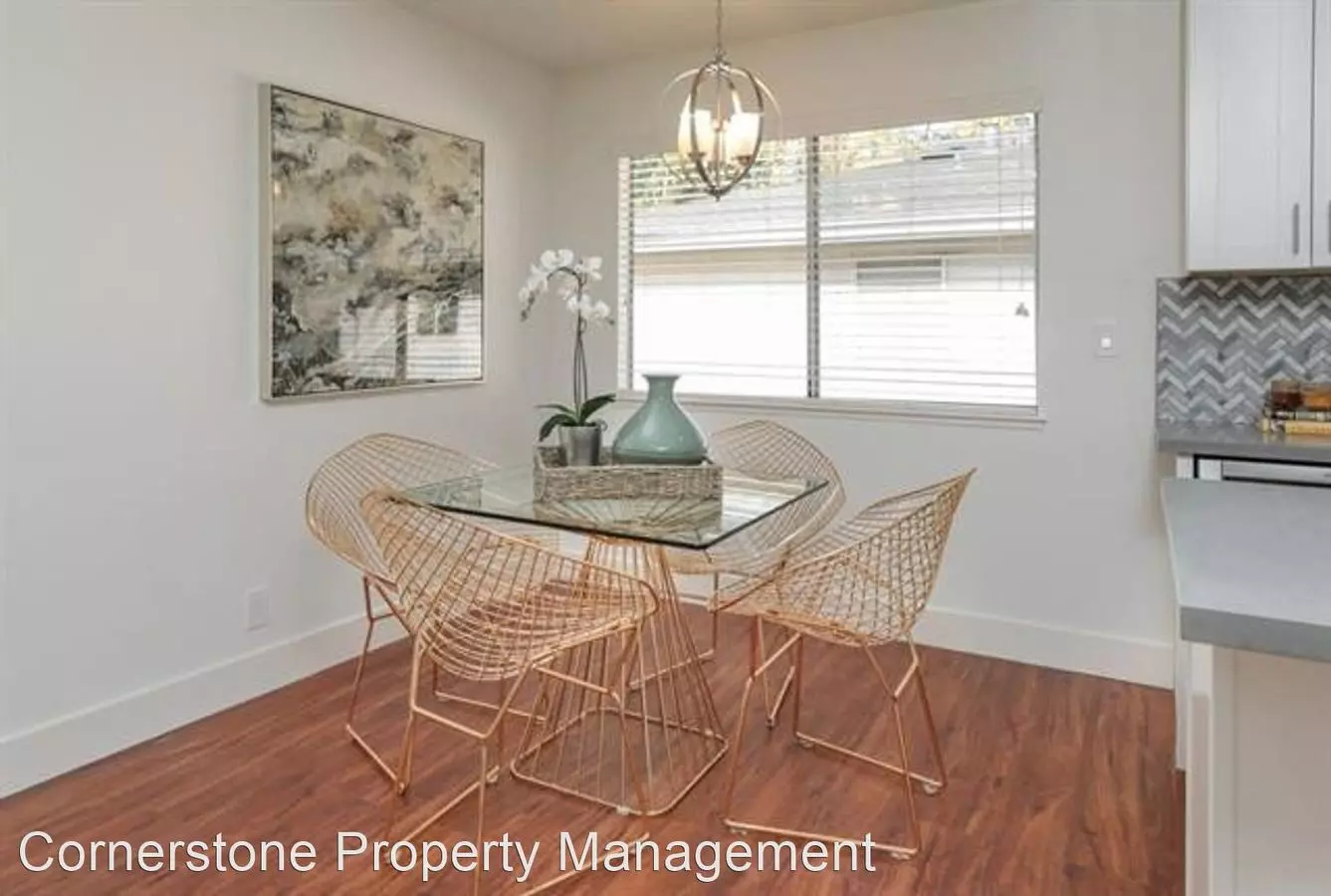 Gorgeous Remodeled 2 Bedroom 1 Bath Condo near Downtown Campbell photo 2