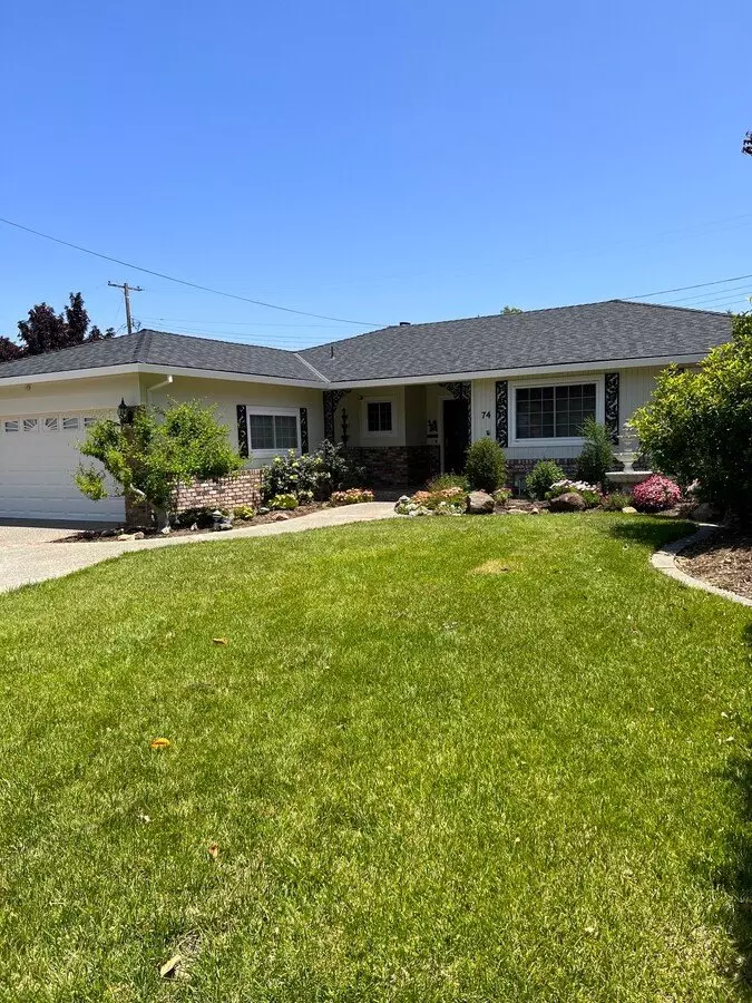 74 Herbert Ln photo 2