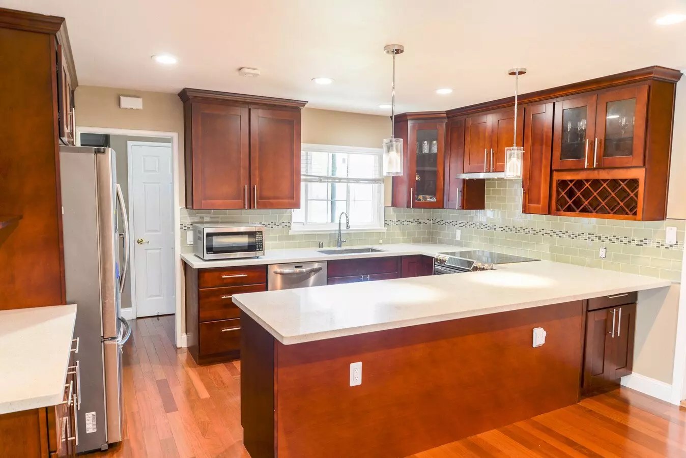 358 Calado Ave photo 4