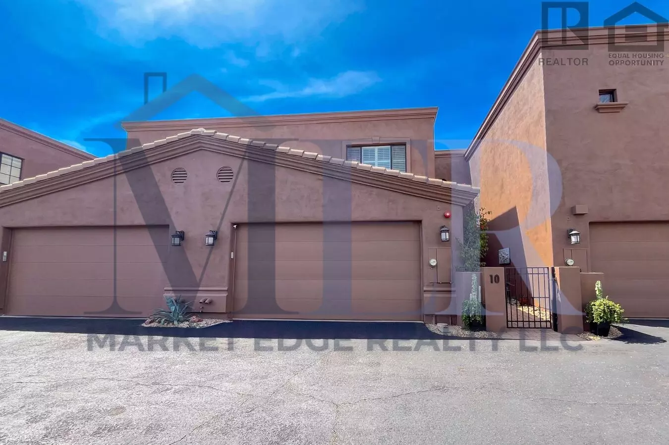 3Bed Townhouse W/2 Car Garage In Carefree! $399 Move-in Special! Move-in Ready On 4/9/2026! photo 4