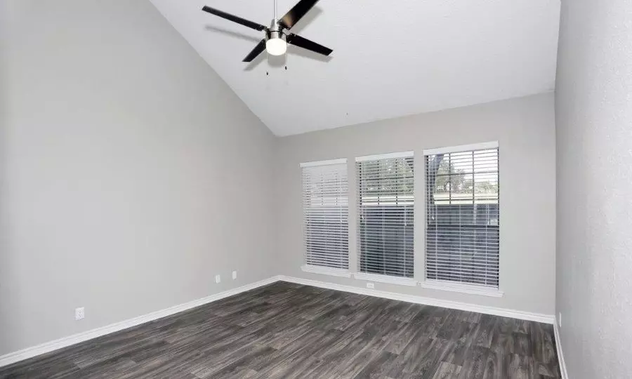 2216 A Marsh Ln photo 5
