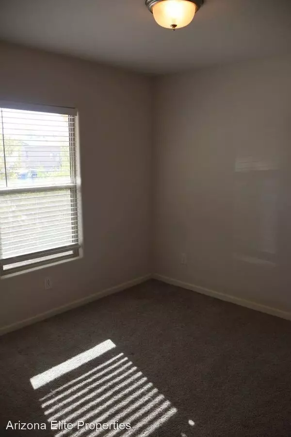 110 E. Bobcat Place photo 4