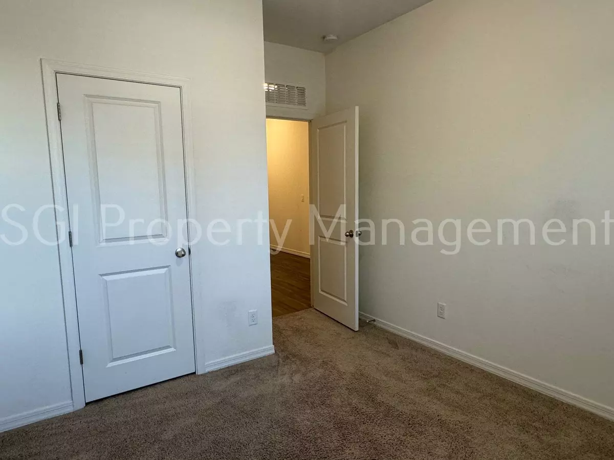 2375 E Santa Ynez Dr photo 3