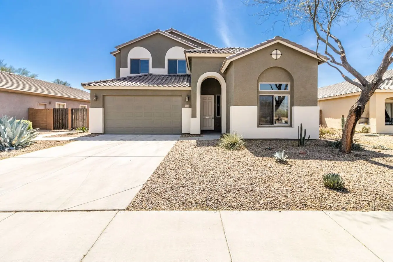 Welcome to Your Casa Grande Retreat — Where Comfort Meets Quiet photo 2