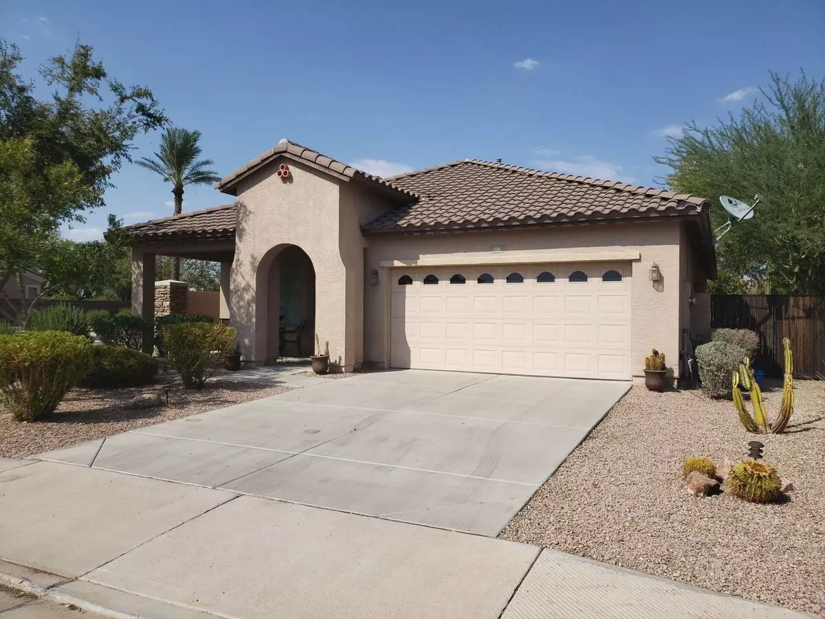 208 E Caribbean Dr Casa Grande, AZ 85122 photo 2