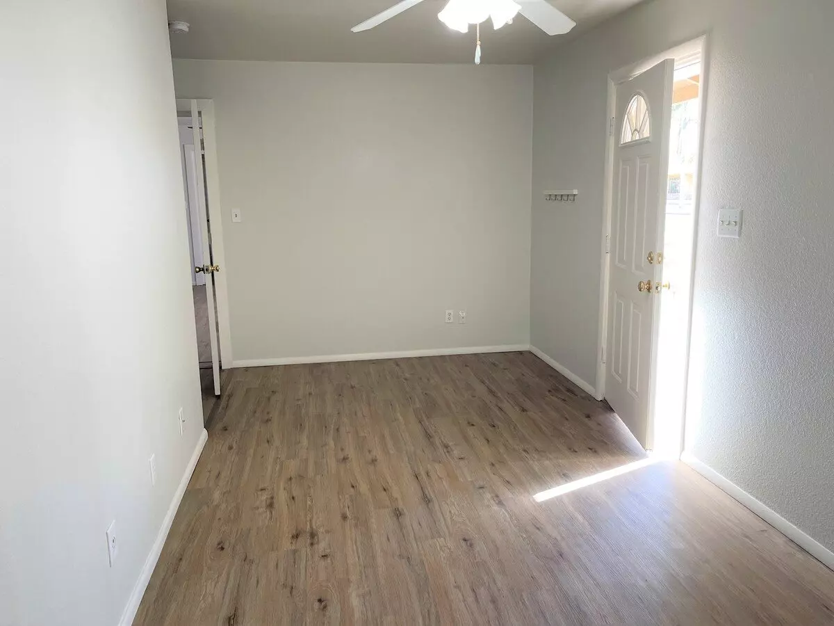 1504 N French St Ste B photo 3