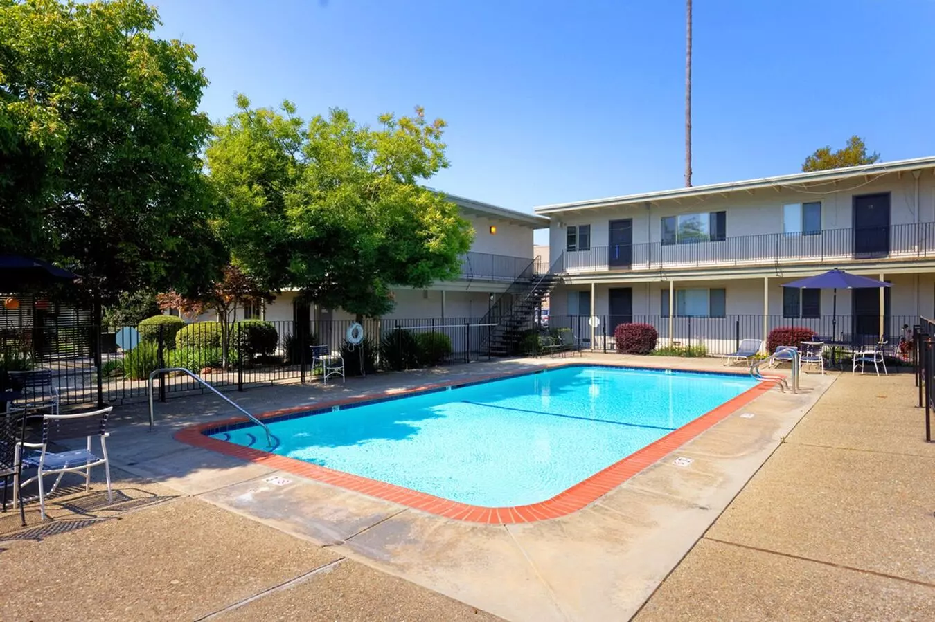 Garden Park Apartments photo 4
