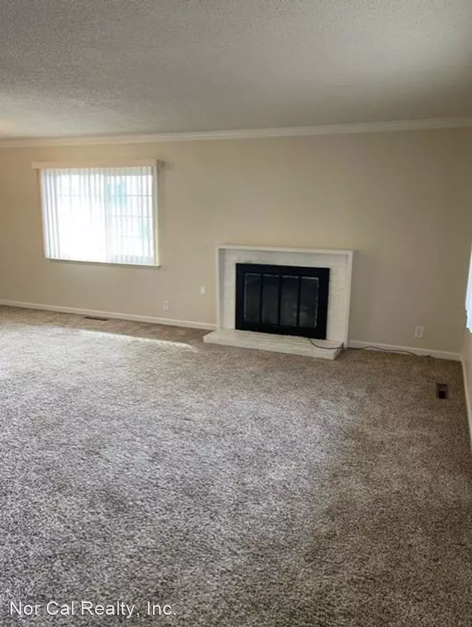 3086 Greenview Drive, Castro Valley, CA 94546 photo 2