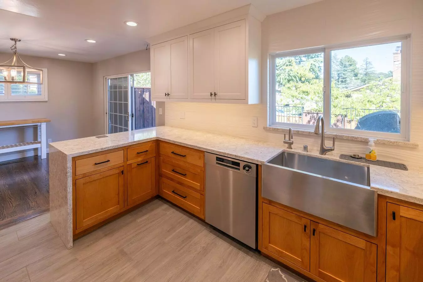 Amazing 4 Bedroom Home In One Of Castro Valley's Most Desirable Neighborhoods. Owned Solar! photo 5