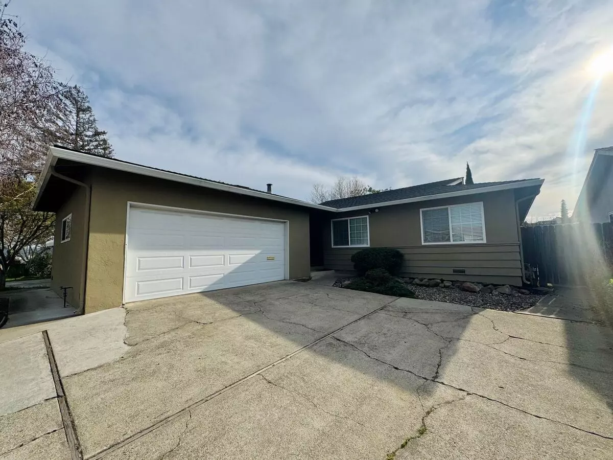 Beautiful Home in Castro Valley photo 2