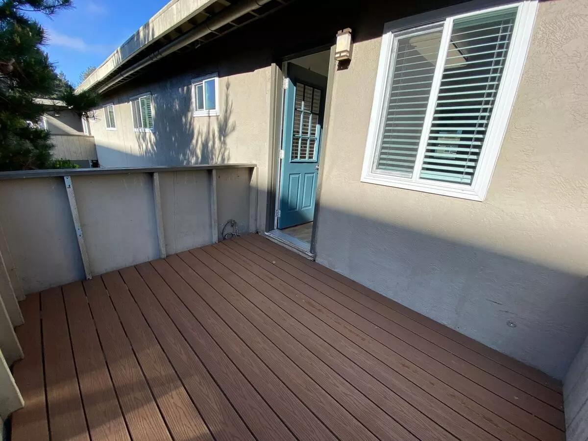 Mosaic Apartments photo 2