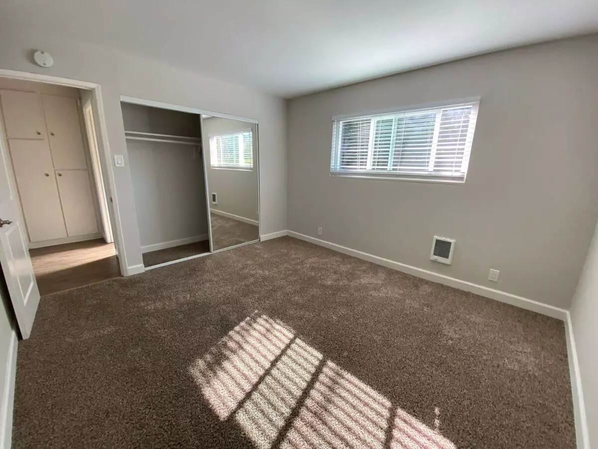Mosaic Apartments photo 5
