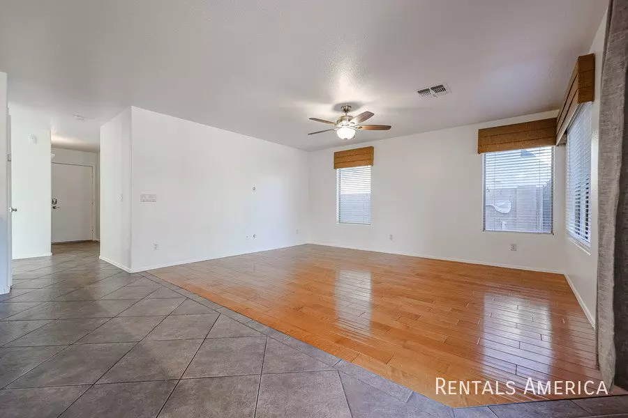 33251 North Symer Drive, Cave Creek, AZ 85331 photo 4