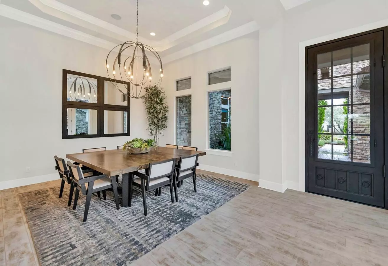 Rates Vary: photo 5