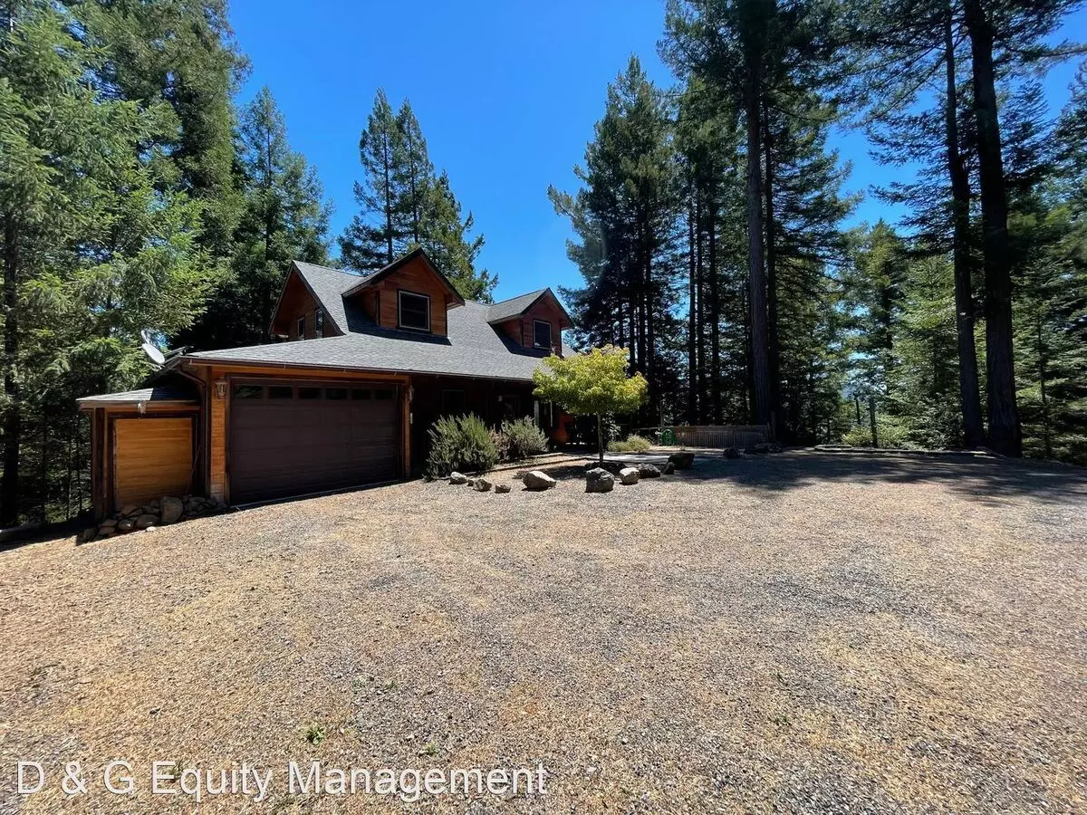 Two + Bedroom 2 Bath Private Home On Three Acres In The Mountains photo 3