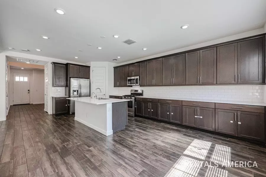 1051 East Armstrong Way, Chandler, AZ 85286 photo 5
