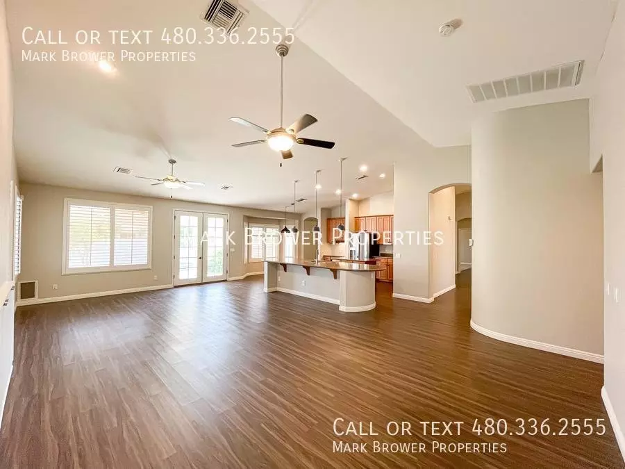 1181 E Hawken Way photo 3