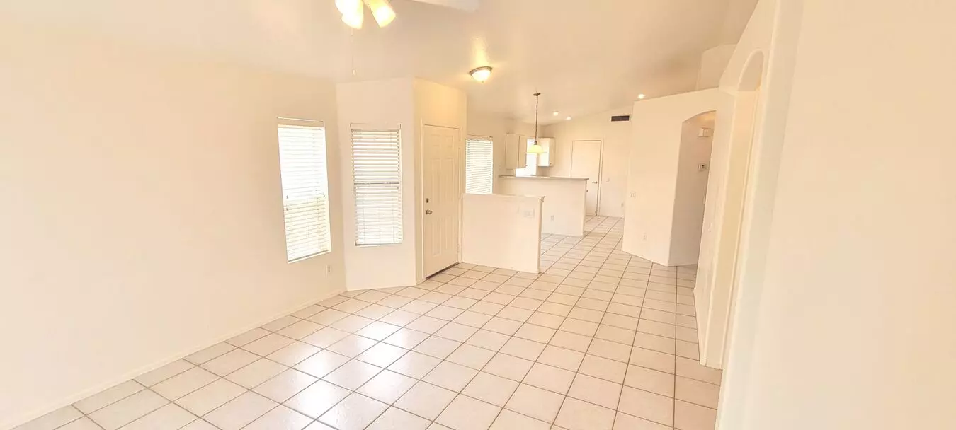 Chandler 3 Bedroom photo 2